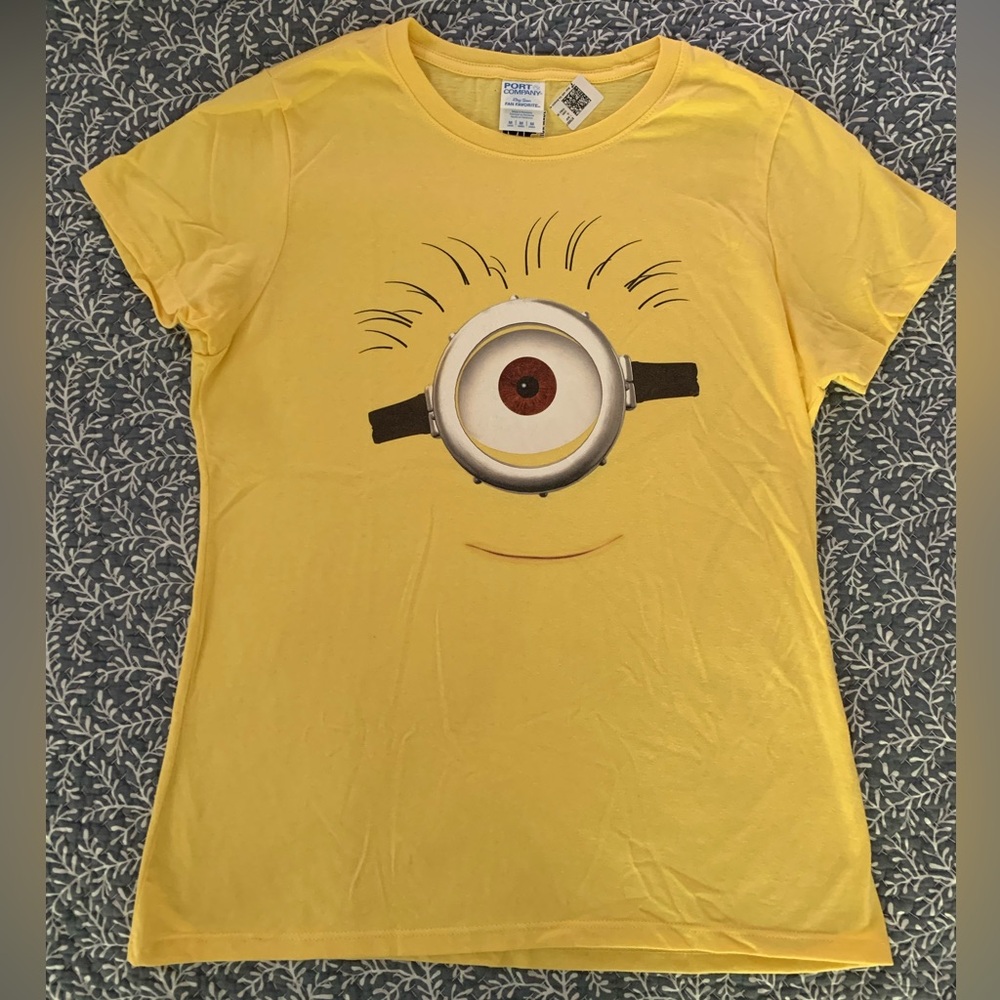 Women’s Despicable Me T-Shirt, NWT